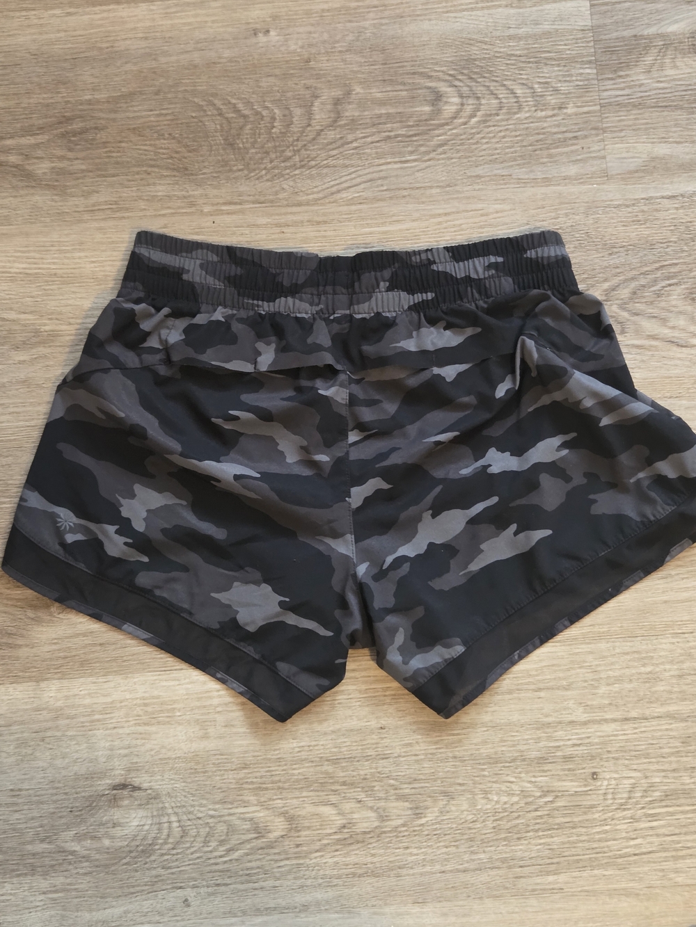 Athleta Black Camo Athletic Shorts - Picture 3 of 7
